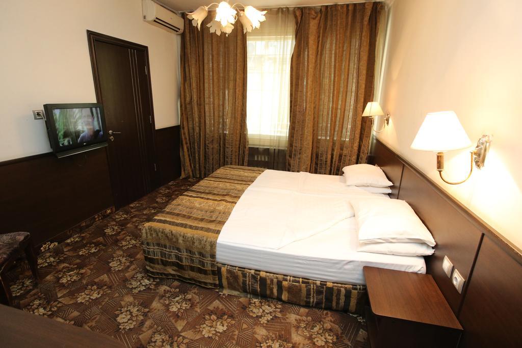 Hotel & Restaurant The House Sofia Room photo